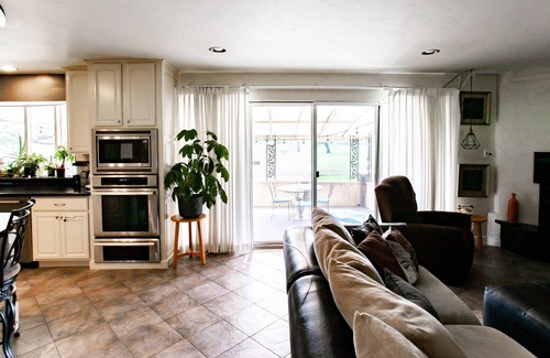 Grand Junction House | "Escape to Luxury: Enjoy Spectacular Views & An Indoor Hot Tub!