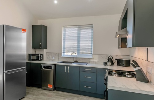 Louth Cottage | Escape to Saltfleetby and let the natural beauty of the area enrich your stay.