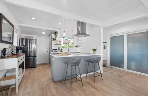 Smith River House | Escape to "The VUE" A Waterfront Gem with Hot Tub