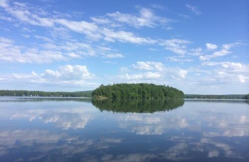 Monmouth House | Escape to Tree House Island Life