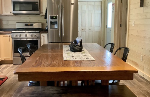 Crivitz Cabin | Escape, Unplug & Relax! Direct access to ATV trails! Book your getaway now!