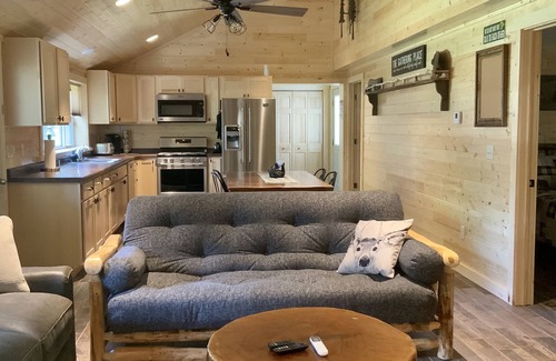 Crivitz Cabin | Escape, Unplug & Relax! Direct access to ATV trails! Book your getaway now!