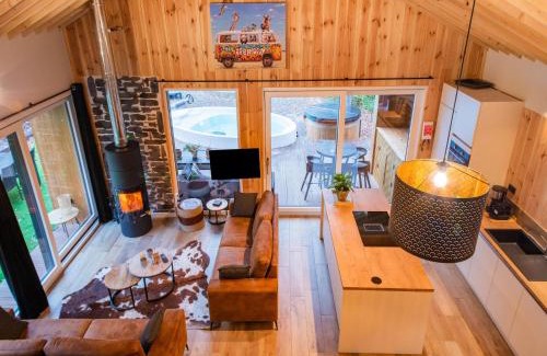 Biron Ski Chalet | Escape with Heated Pool, cleaning included