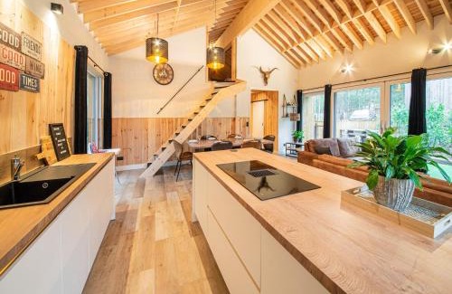 Biron Ski Chalet | Escape with Heated Pool, cleaning included