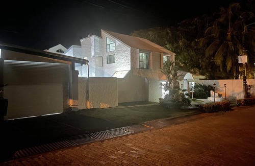 Punta Leona House | Espaciosa Casa a 2 minutos de la Playa