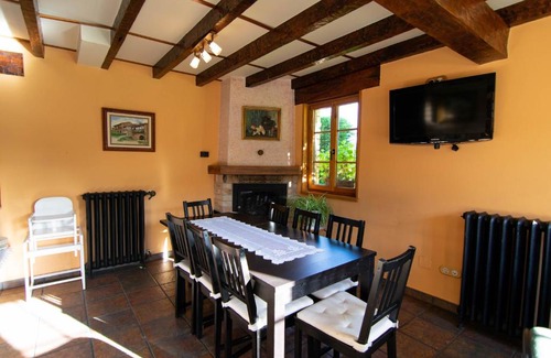 Galizano House | Espectacular casa rural con piscina y amplio jardín