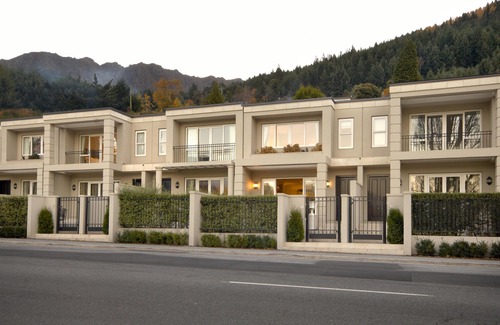 Queenstown Hotel | Esplanade Queenstown