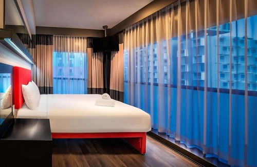 Carlton South Hotel | Essence Hotel Carlton
