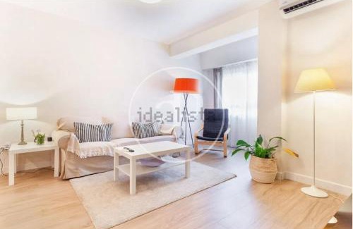 Extramurs Apartment | Estación Central Family Home