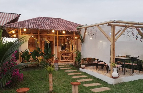 Comuna Dos Mangas Hotel | Estancia Jardín Cabañas