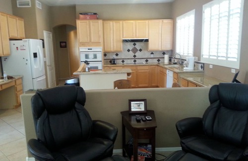 Estrella Mountain Ranch House | Estrella's NASCAR HOT SPOT! FALL GOLF GETAWAY! HOLIDAY PLAY!