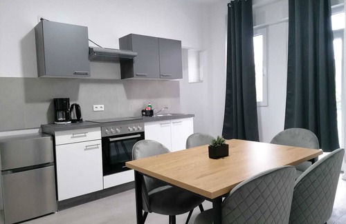 Herne Condo | estrella24 LIVING ROOMS Venice