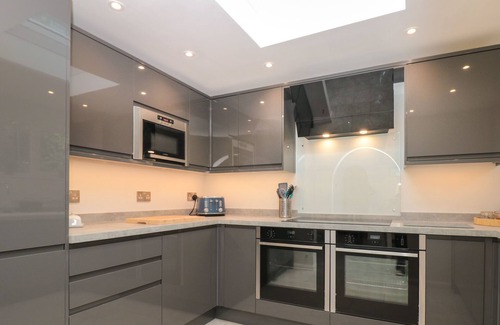 Dartmouth Apartment | Estuary View