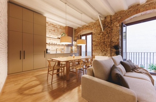 Barri Vell Apartment | Estudi Verd - Holiday apartment rental in Girona | Bravissimo