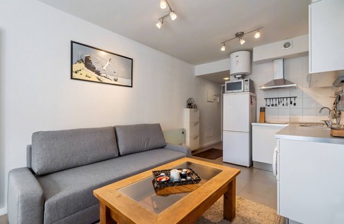 Valverde Apartment | estudio en las tablas con piscina y garaje de alquiler temporal