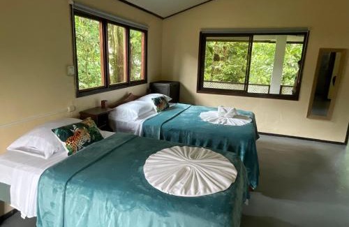 Tortuguero Apartment | Estudio Jaguar 2 o piso Casa Jaguar