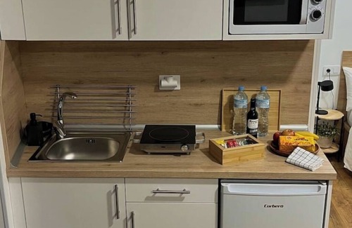 San Cristobal de La Laguna Apartment | Estudio Nuevo con Jardín Privado en Pleno Valle