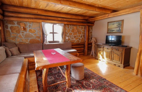 Pale Apartment | Ethno Village Dolina Mira - Two Bedroom Holiday Home (Romanija)
