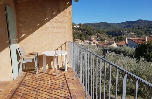 Greoux-les-Bains Apartment | Etoile Lou Cigaloun Ana Location