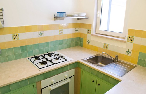 Marina di Novaglie Apartment | Euforbia- Fresh and bright apartment 350 meters from the sea