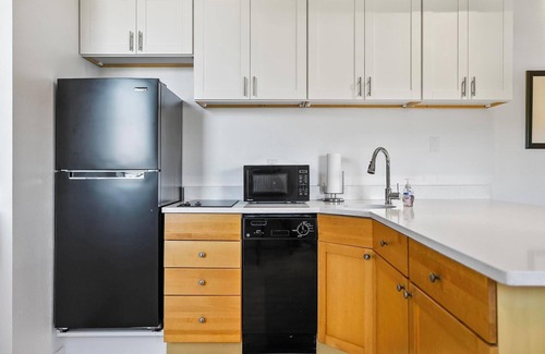 Palm Coast Condo | European Village Romantic Getaway!