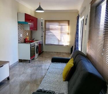 Primrose Apartment | Evans Village - Apartments & Spa