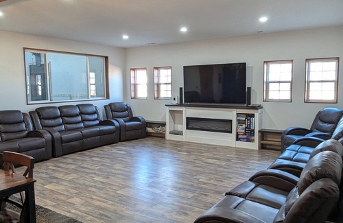 Brogue House | Event Venue Barn with Basketball Court, Game Room, Library, Office, and More