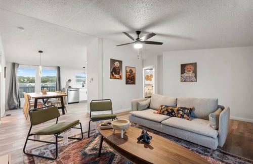 Canyon Lake Cabin | Events & Weddings Entire 14-Cabin Retreat Sleep100 - Hill Country Pool, Fire Pit