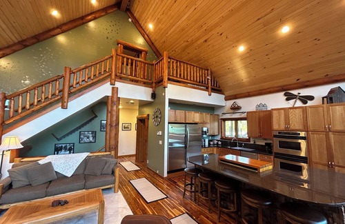 Spooner Cabin | Evergreen Haven, Relax and Create Memories