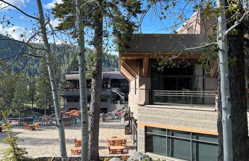 Olympic Valley Condo | Everline Resort & Spa Deluxe Three-Bedroom Penthouse