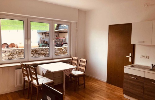 Eversberg Apartment | Eversberg 4 - Holiday apartment/Assembly Meschede-Eversberg