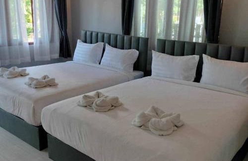 Kaeng Khoi Other | Evie Mae Camp