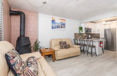 Brian Head Apartment | EW 105-Cozy Adorable Condo That Is A Ski In/Out