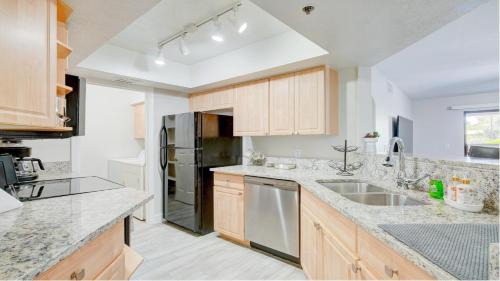 Camelback East Apartment | Excellent location,Relax in the heart of the City! by Kivoya