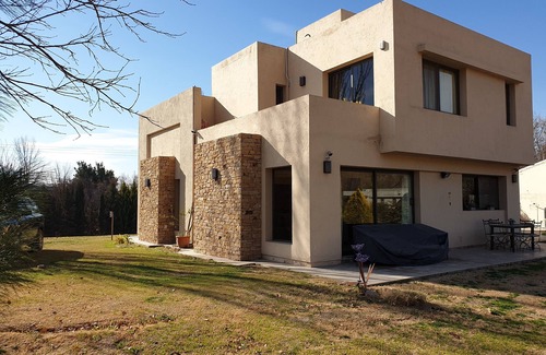 Lujan de Cuyo Villa | excellent Villa in top vineyards and wineries area