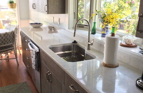 Kennebunk House | Exceptional Oceanfront House With Private Beach & Backyard