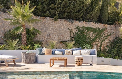 Hyeres Villa | Exceptional villa - panoramic view - sleeps 10 - pool - near beach