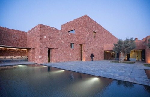 Ghmate Villa | Exceptional villa with infinity pool and tennis court in Marrakech
