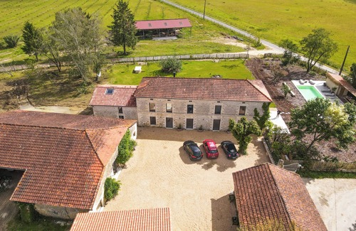 Vieux-Mareuil House | Exceptionnel farm house with pool and paddle court