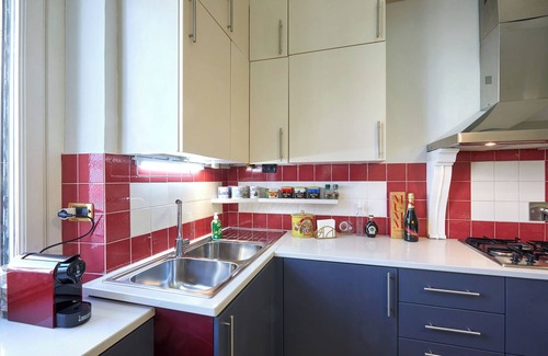 Historic Centre Apartment | Exclusive 100sqm Mole View