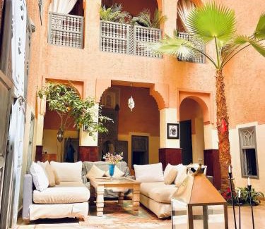 Kbour Chou Apartment | Exclusive and stylish 4-bedroom Riad with plunge pool