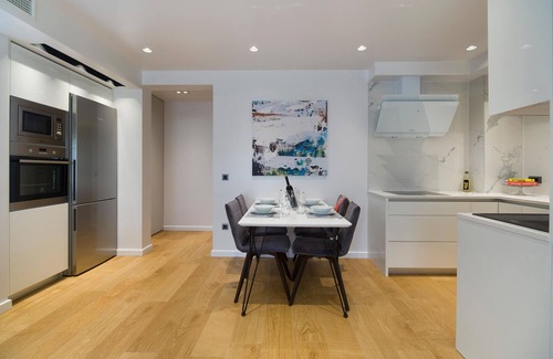 Promajna Apartment | Exclusive apartment in a dream location by the sea.