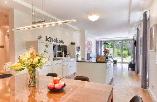 Binz Apartment | Exclusive Baltic Sea oasis:Pure luxury in the 'Baltic Lounge' w. Park & outdoor pool