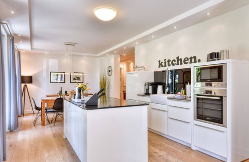 Binz Apartment | Exclusive Baltic Sea oasis:Pure luxury in the 'Baltic Lounge' w. Park & outdoor pool