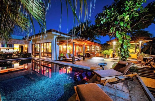Playa Langosta House | ♆Exclusive Beachfront Villa♆ Private Pool & BBQ