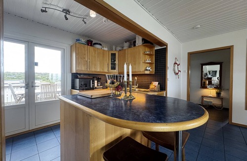 Asa Ski Chalet | Exclusive Beachfront Villa in Åsa – Sauna, Jacuzzi & Panoramic Sea View | SE02102