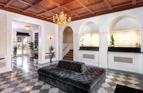 Park West Resort | Exclusive & Chic Hotel Near Balboa Park