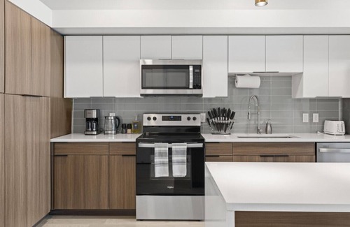 Rio Grande Apartment | Exclusive Dwntwn Retreat-Salt Palace & DeltaCenter