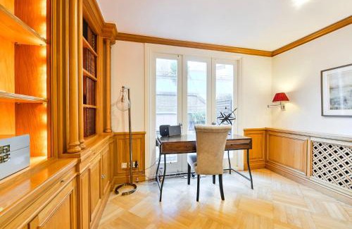 Knightsbridge House | Exclusive Knightsbridge Townhouse with Parking