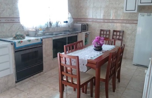 Pinhalzinho House | Exclusive Resort with Lake, Swimming Pool, Party Room and Barbecue.